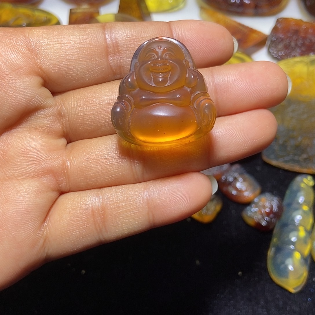 琥珀未镶嵌颈饰缅甸天然琥珀吊坠