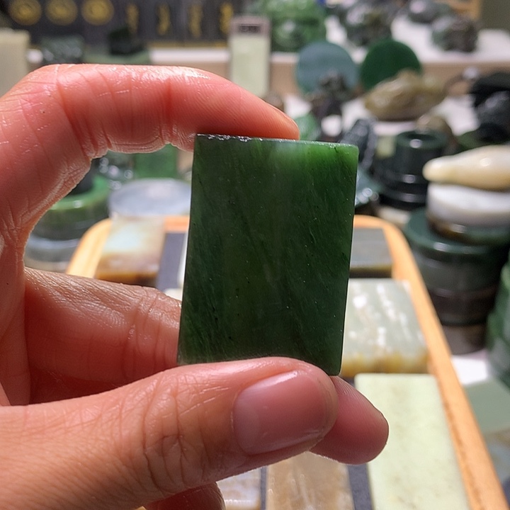 《***子和田玉未镶嵌珠宝半成品