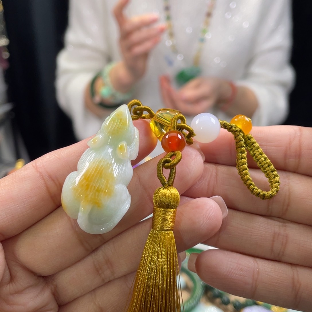 翡翠挂件未镶嵌代编织