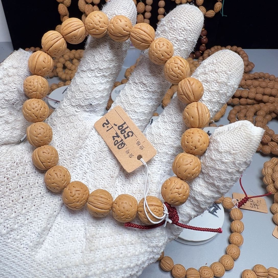 焰***旭手串桃核1.2强迫症