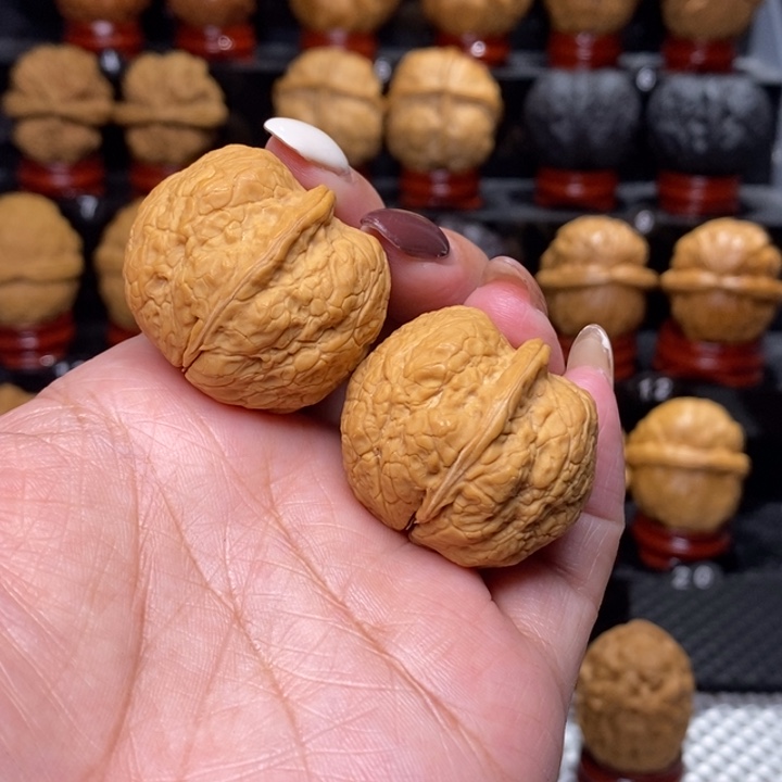 文玩核桃把件小霸王33尺…………06