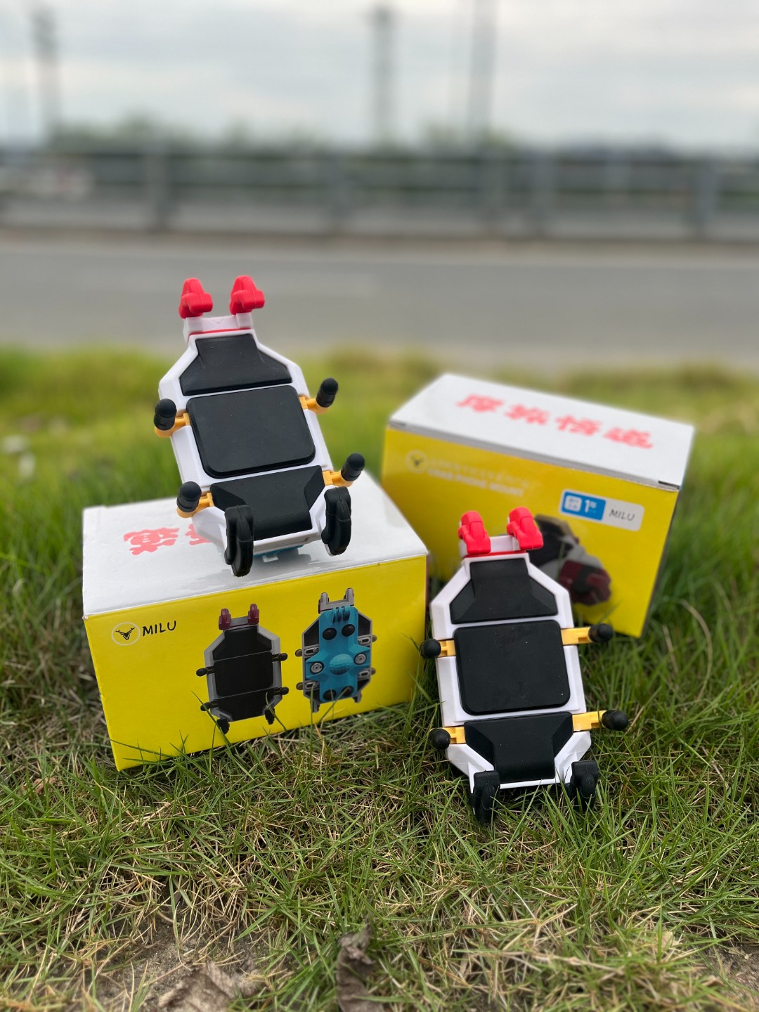 电动车摩托车通用彩甲手机支架防震防抖防滑骑行装备外卖导航支架