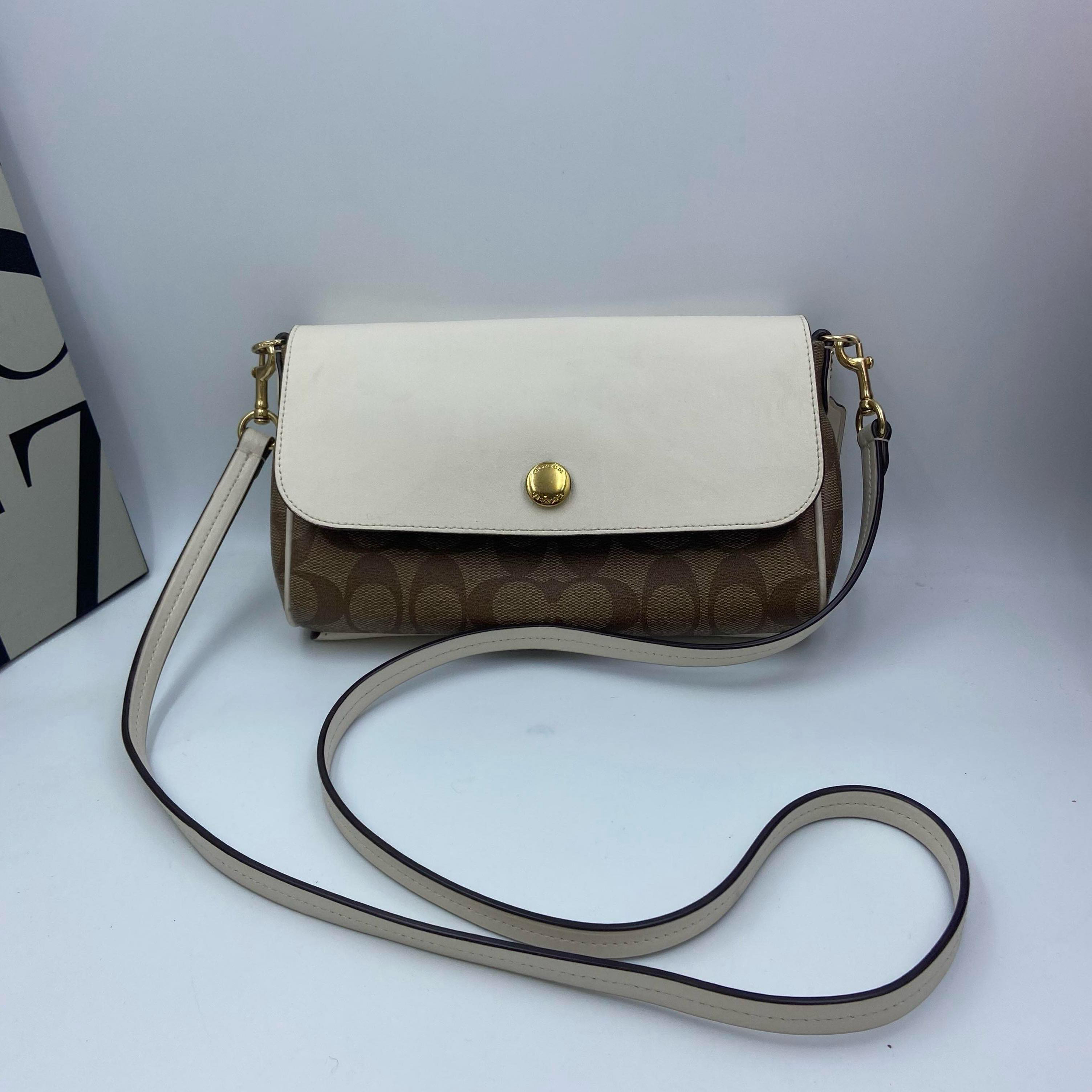 95新 COACH/蔻驰 18508 斜挎包