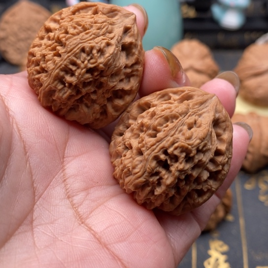 文玩核桃吊坠南疆