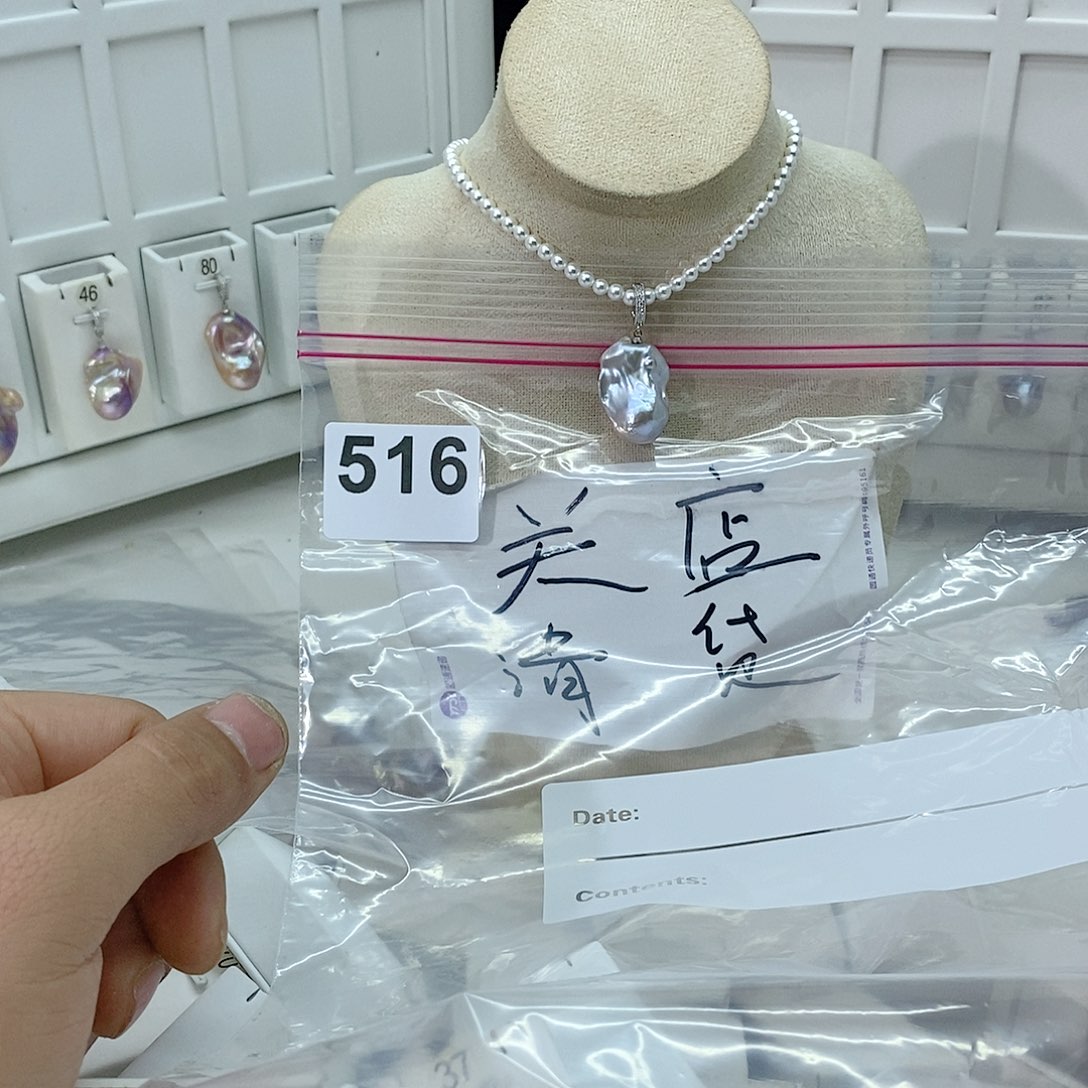 淡水珍珠颈饰合金