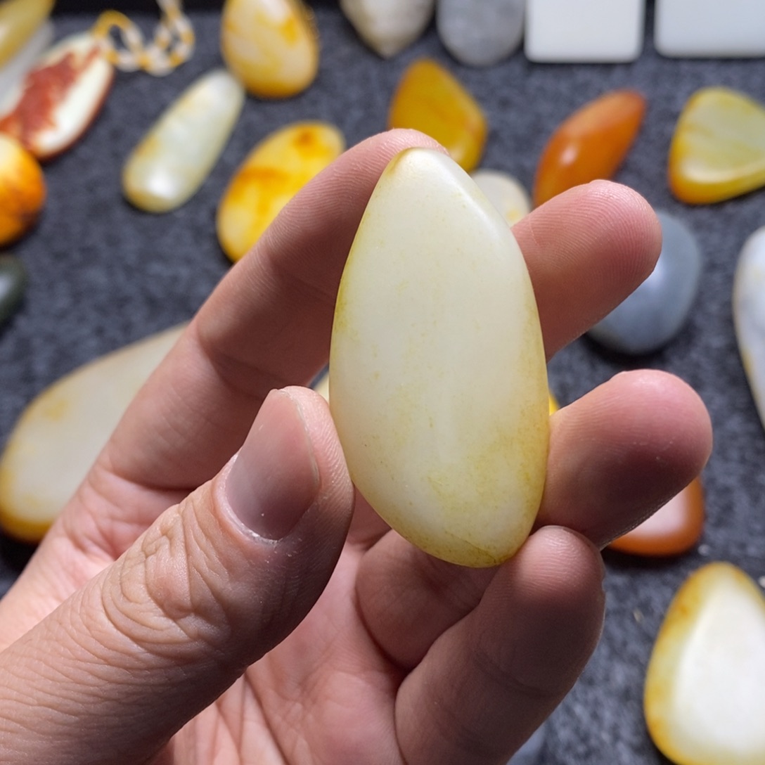 【闪购商品】和田玉颈饰未镶嵌