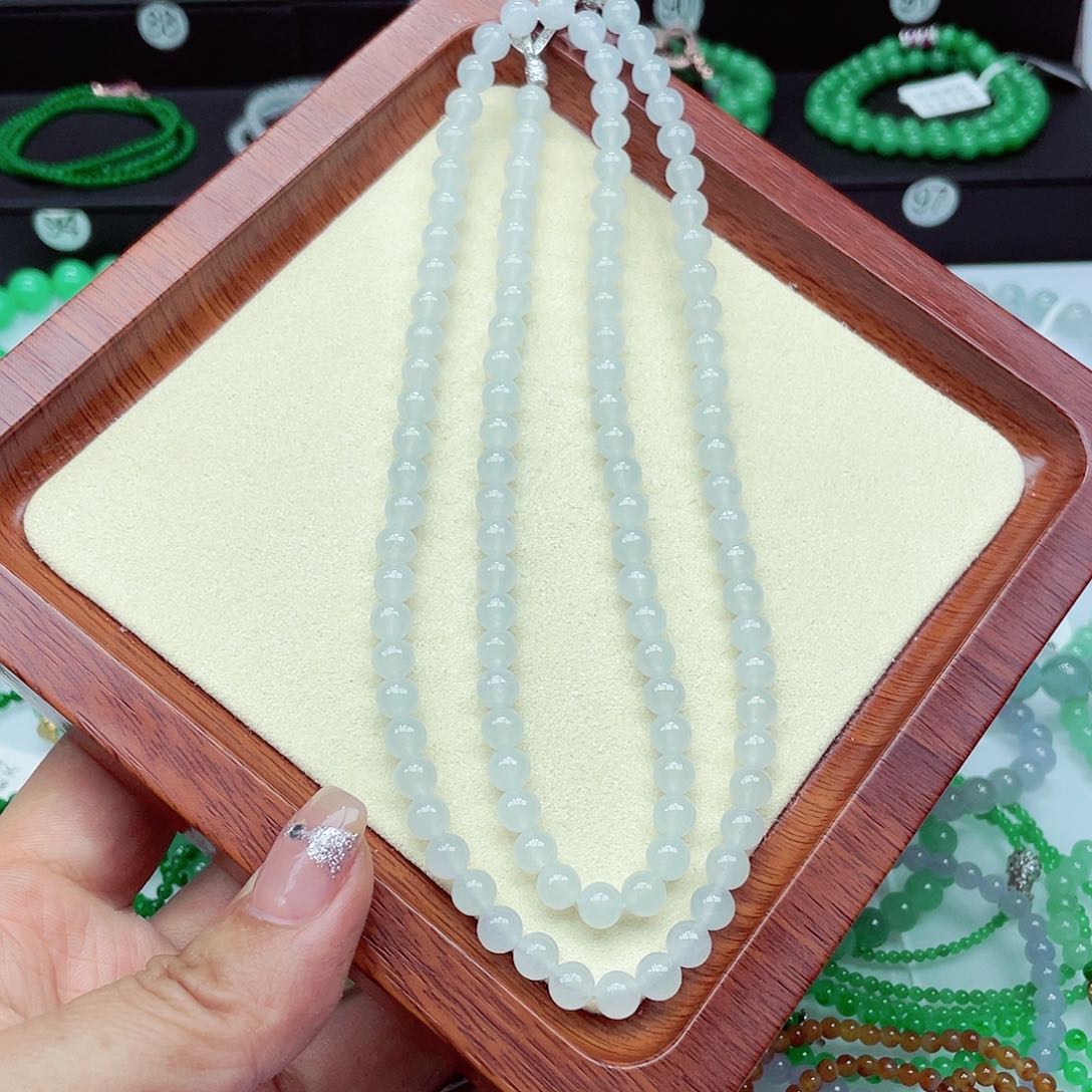 翡翠手链未镶嵌翡翠