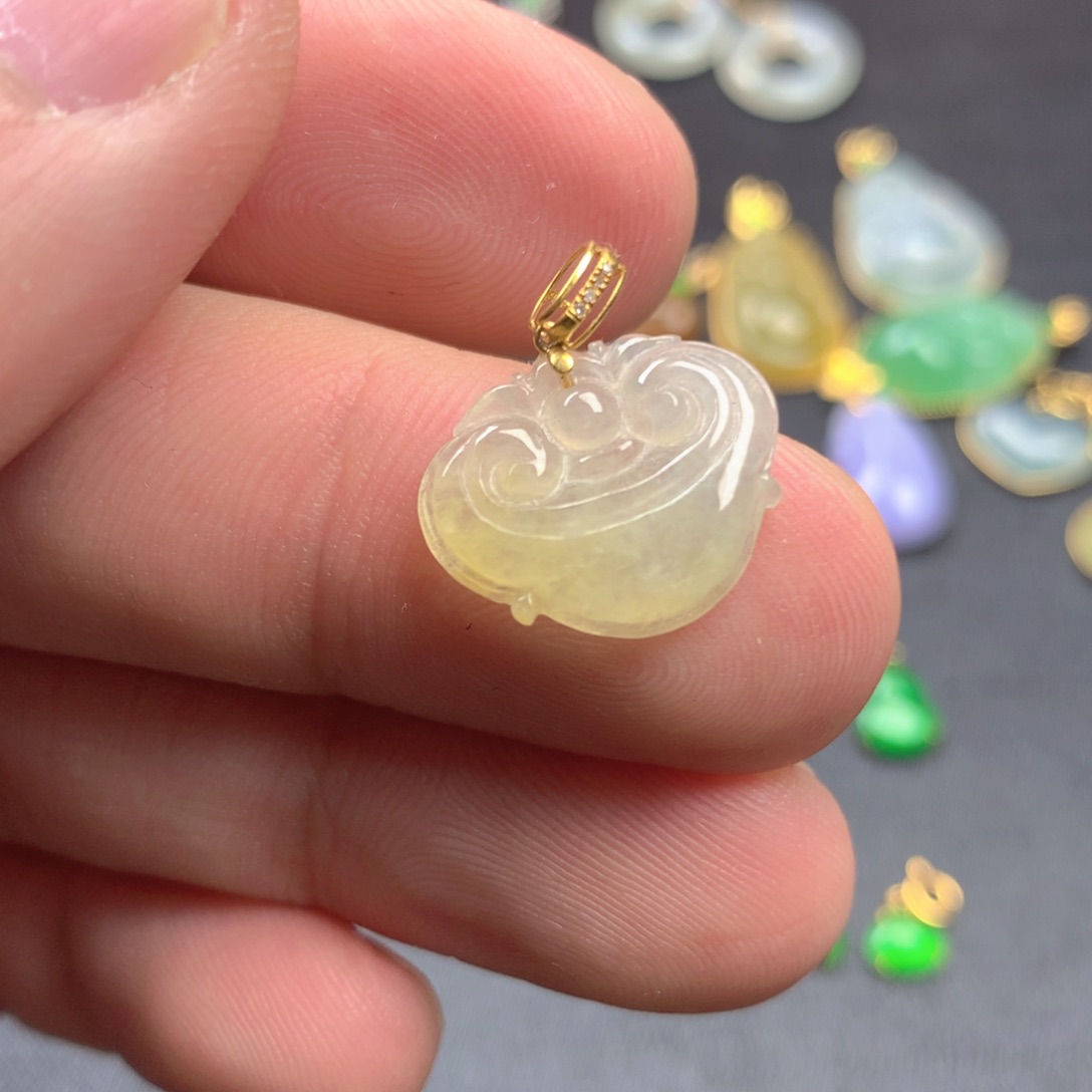 【闪购商品】颈饰18K金镶嵌翡翠翡翠