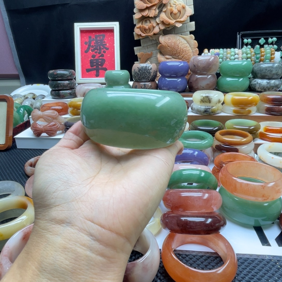 f***l石英岩玉未镶嵌手镯