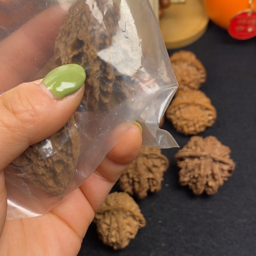 秦岭南路口附近的房子