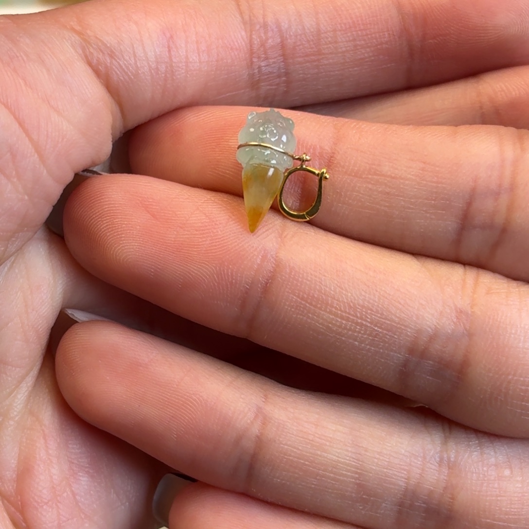 L***c翡翠散珠冰黄小熊冰激淋（不退不换）