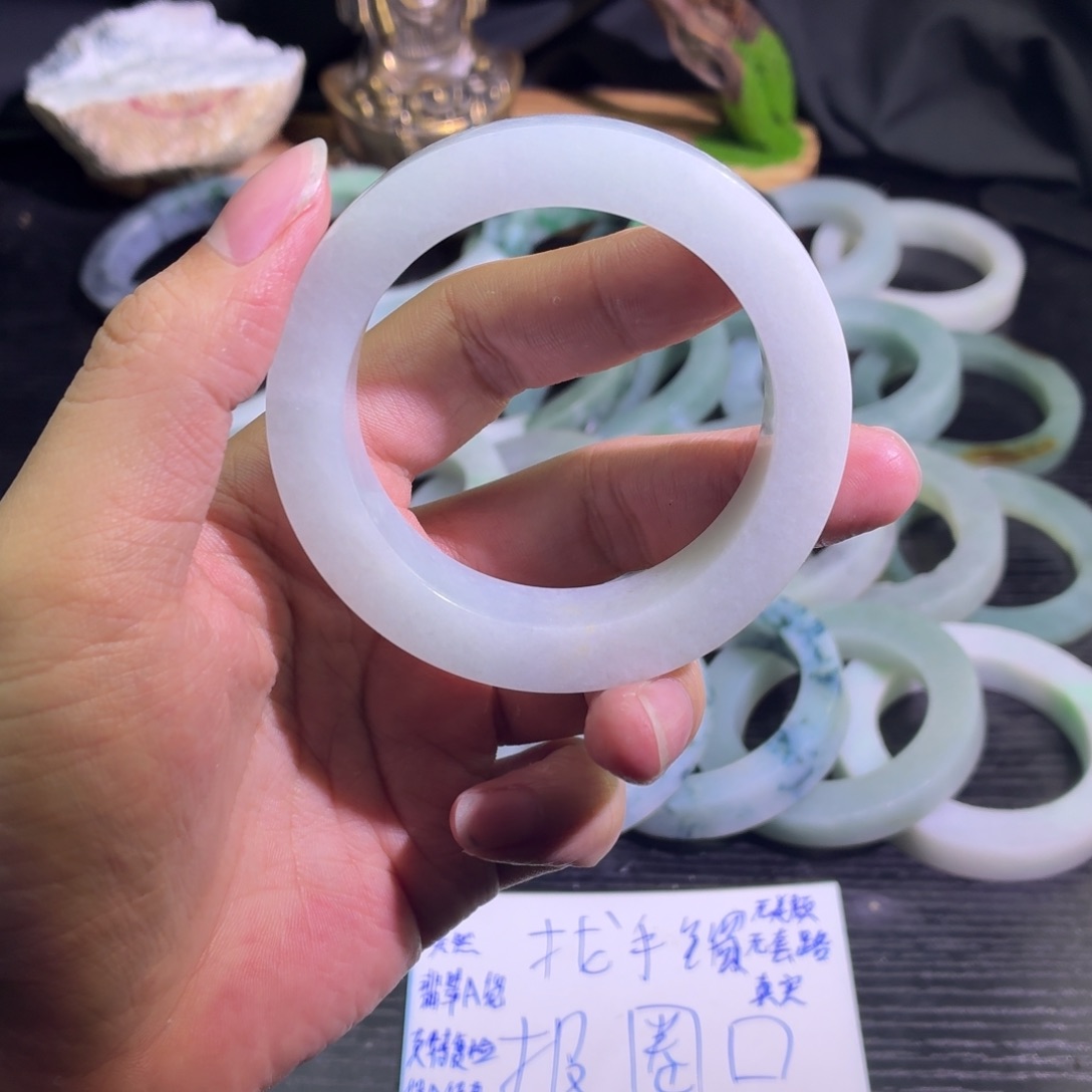 定制翡翠未镶嵌天然翡翠A货毛胚手镯定制