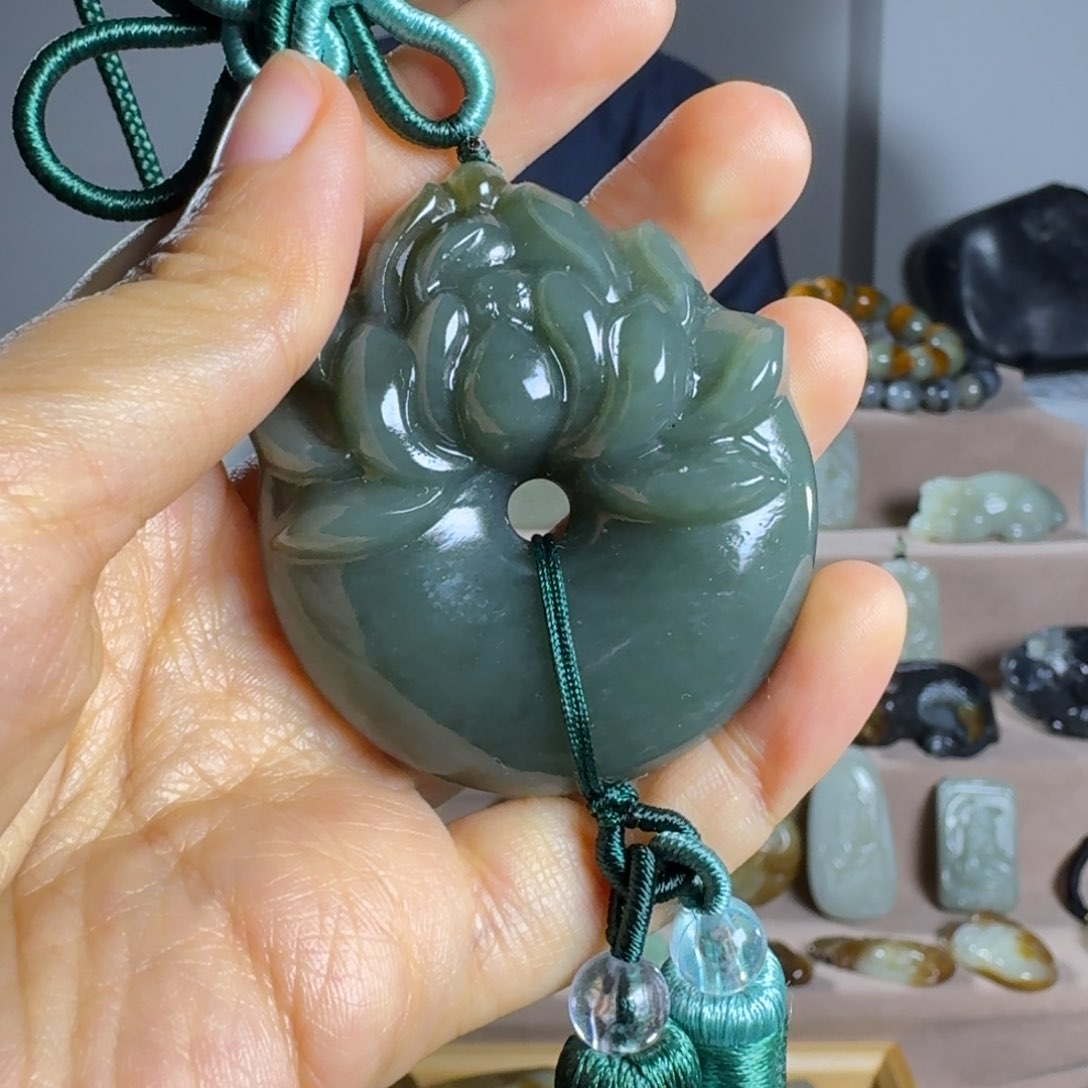 和田玉（糖玉）颈饰未镶嵌