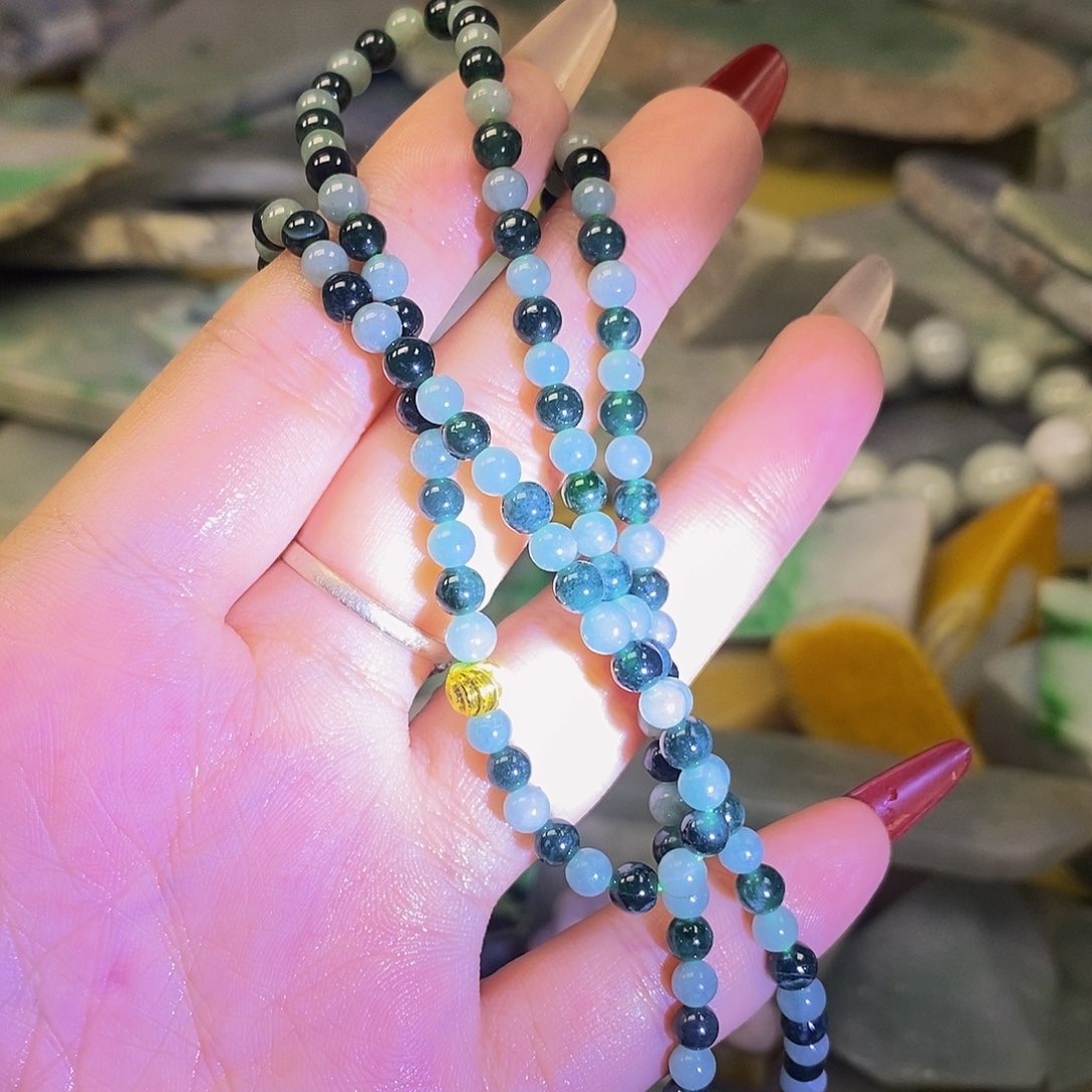 颈饰未镶嵌翡翠天然翡翠