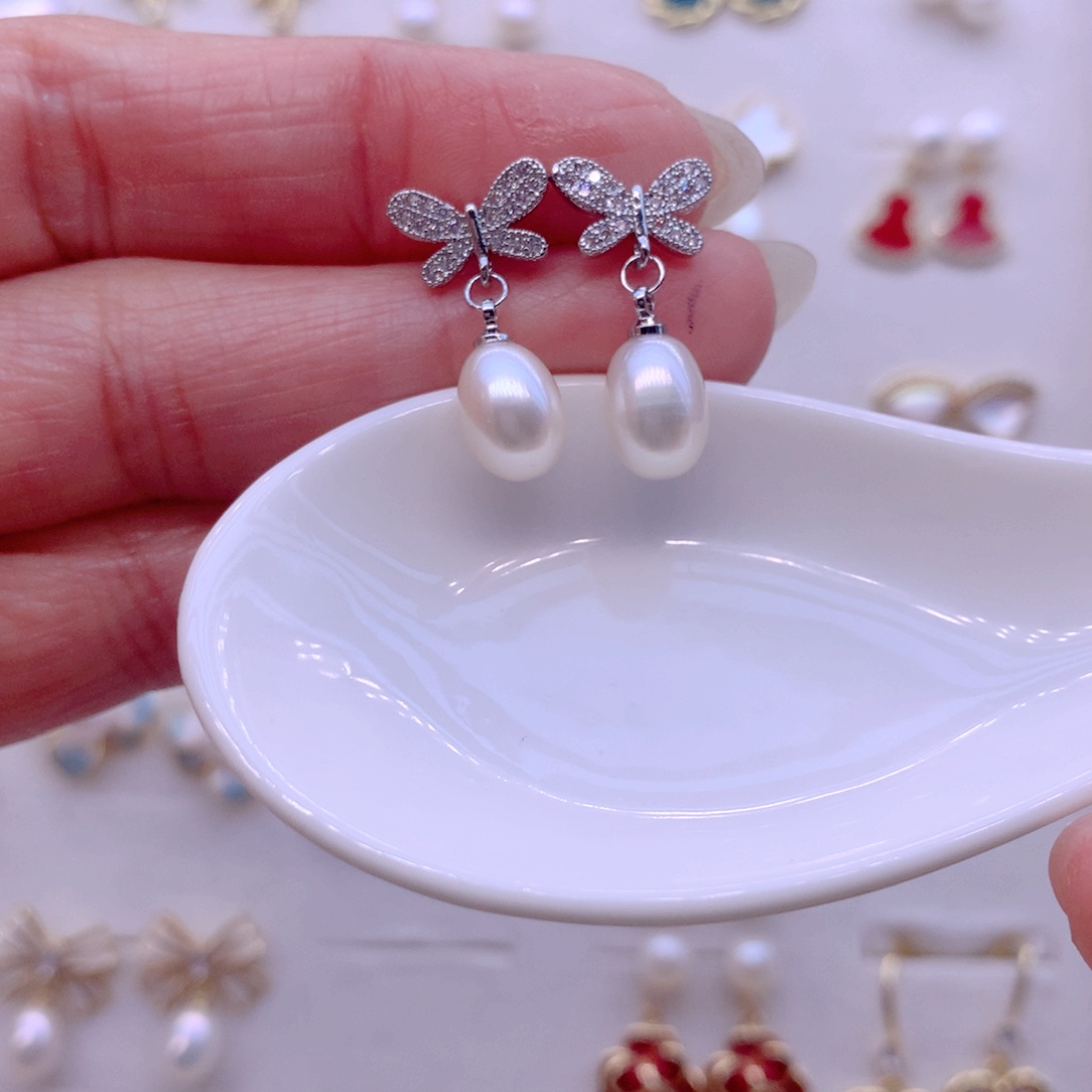 淡水珍珠耳饰合金