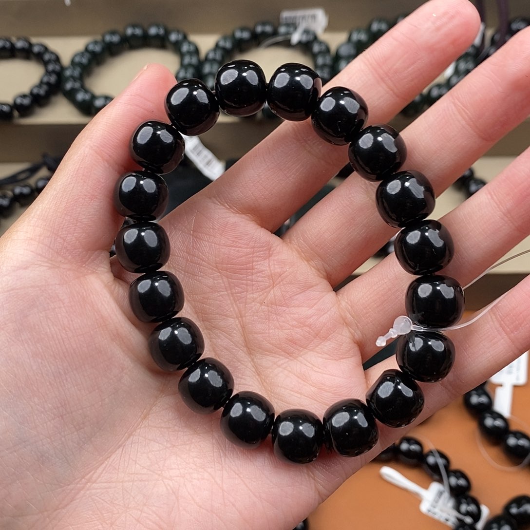 晚***.和田玉未镶嵌手链