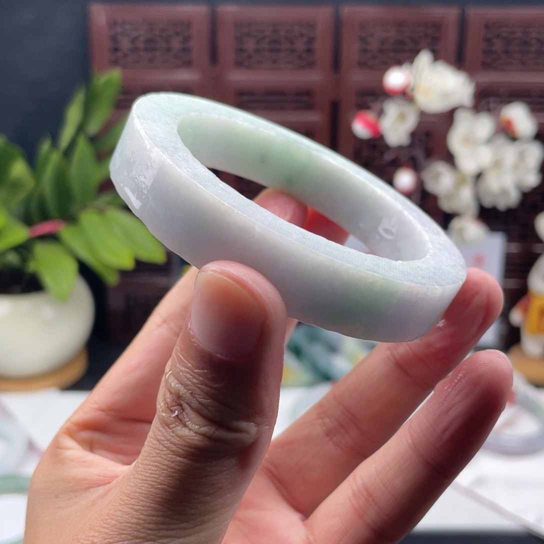 定制翡翠未镶嵌翡翠手镯定制