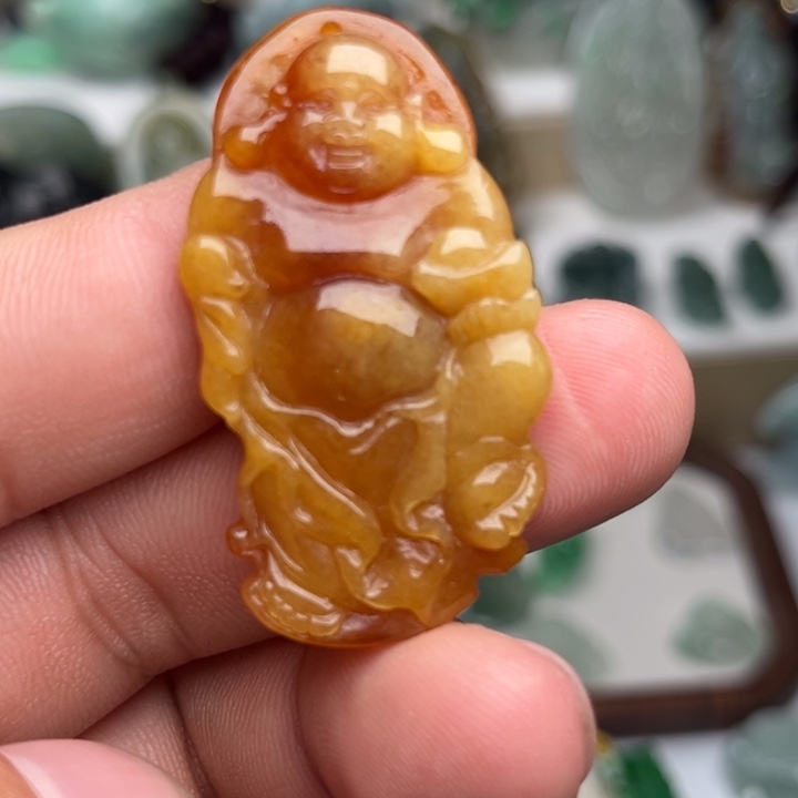 颈饰未镶嵌翡翠站佛