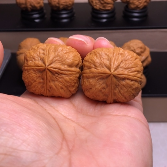 文玩核桃把件玺宝四楞19