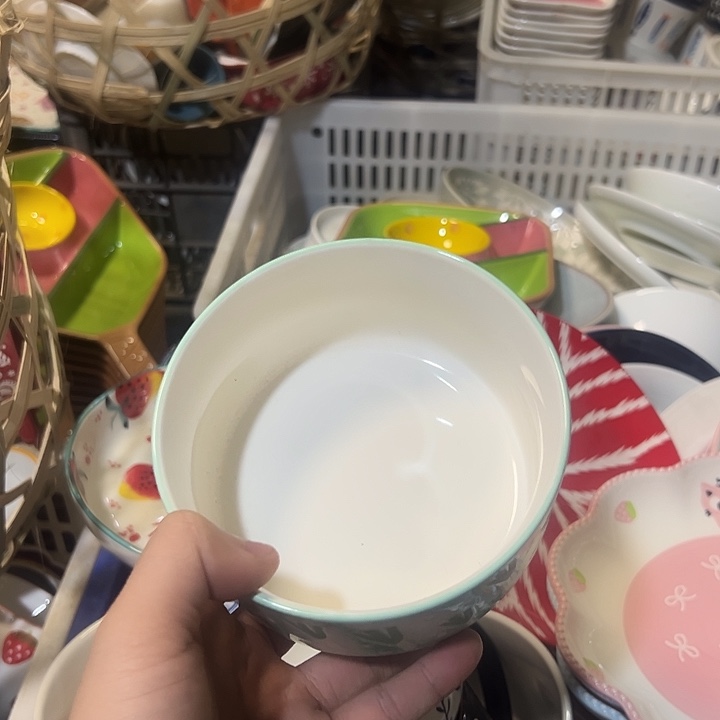 瓷陶瓷微微颤动了