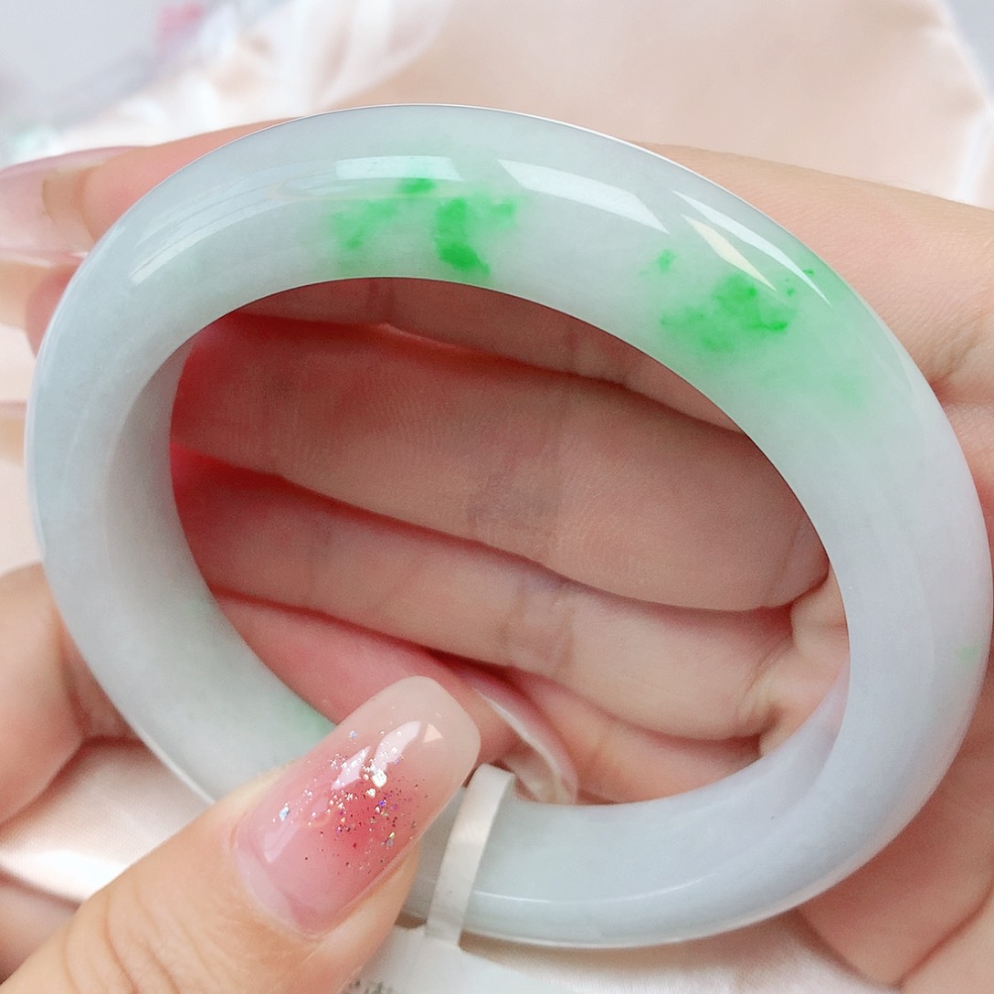 翡翠手镯未镶嵌抖音849