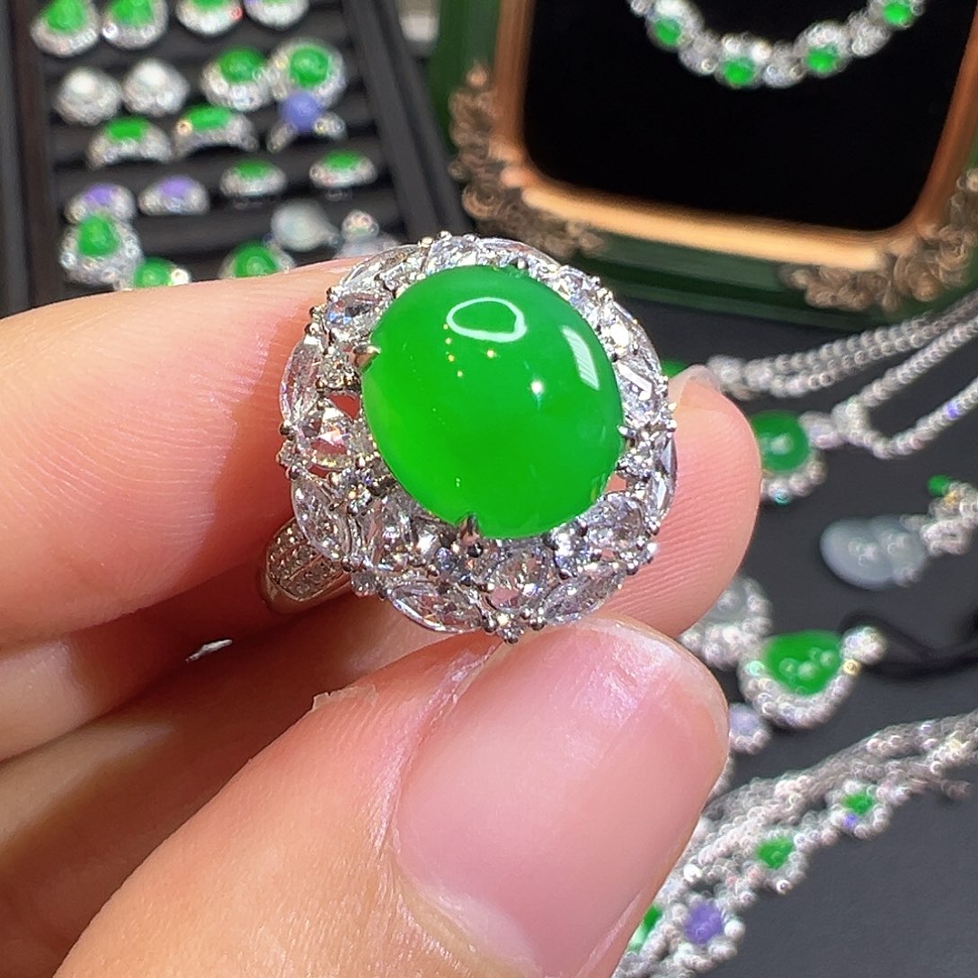 忆***夕翡翠18K金镶嵌戒指