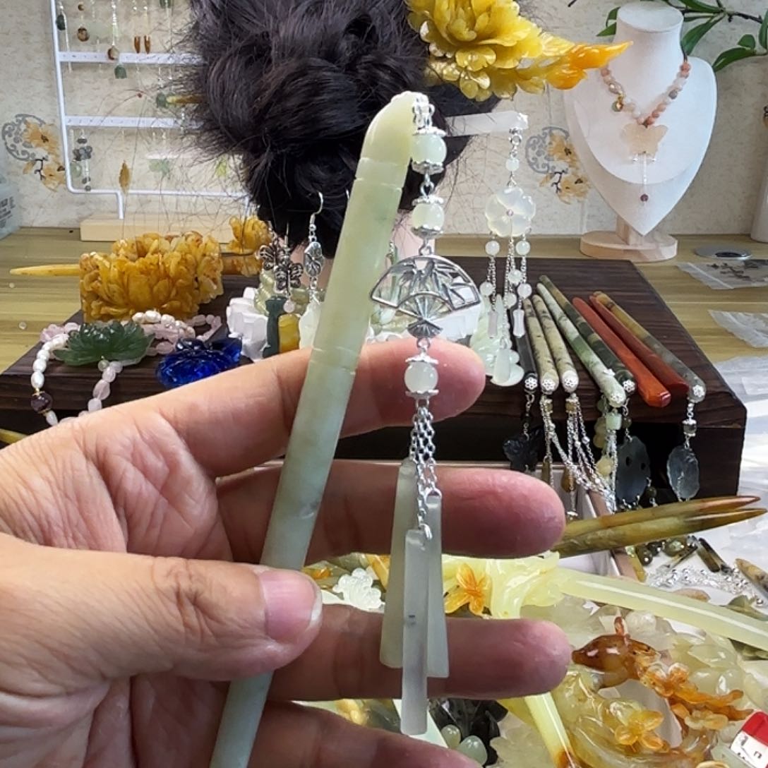 蛇纹石玉发饰合金