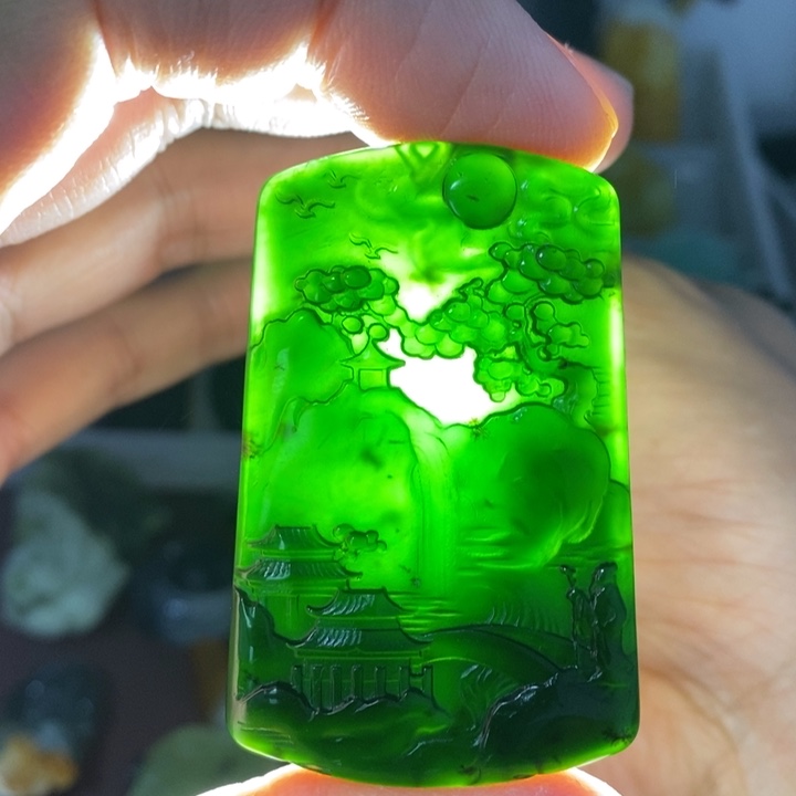 蛇纹石玉颈饰未镶嵌