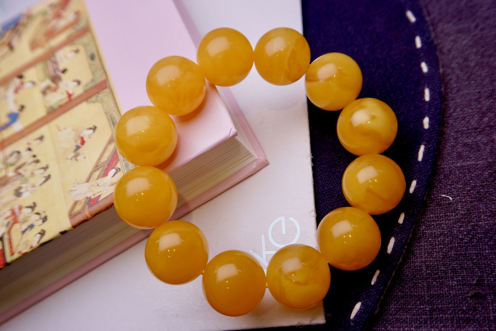 精品时尚精美橘底圆珠手串