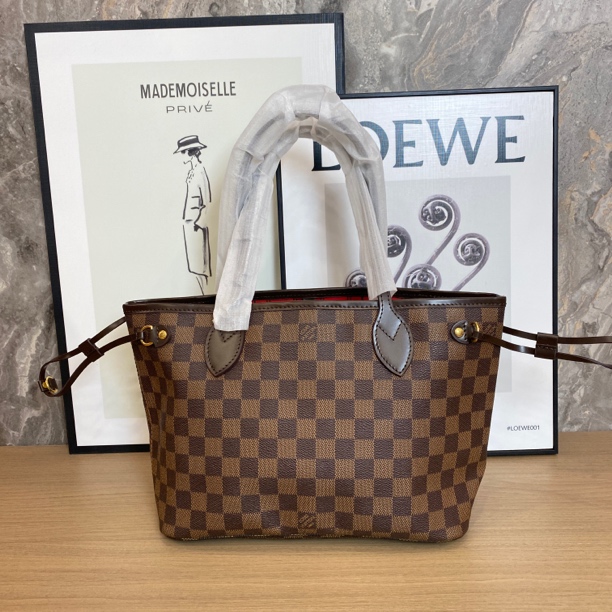 修复品LouisVuitton /路易威登棋盘格小号购物袋
