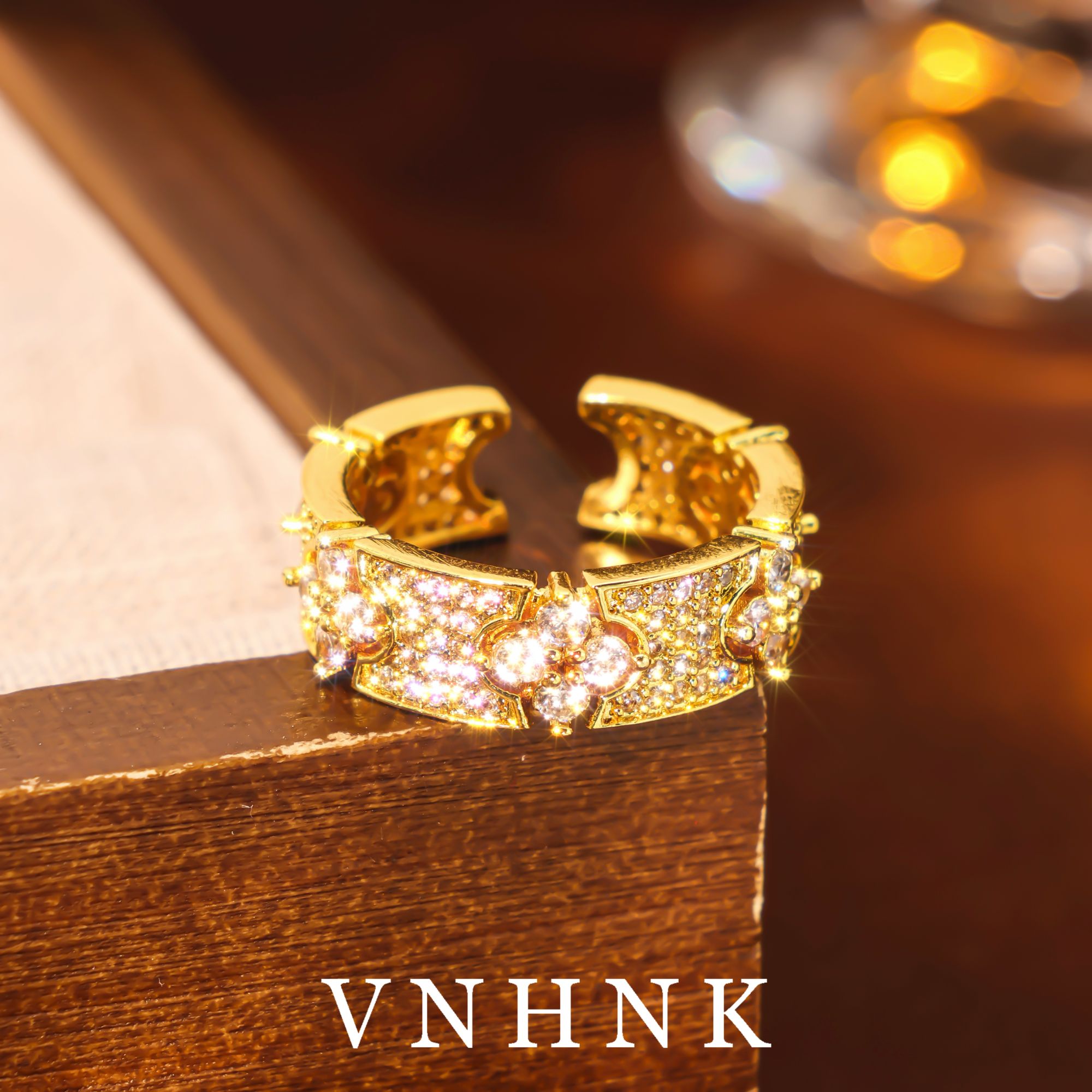 铜合金合成锆石戒指 美可儿   C434   金色时尚气质百搭戒指预售