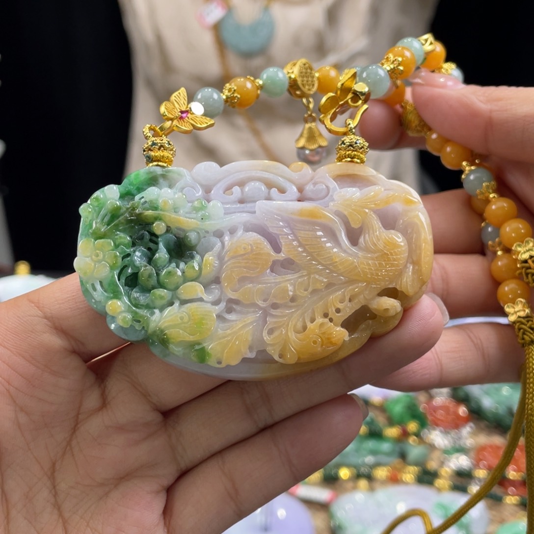 翡翠颈饰未镶嵌代编织