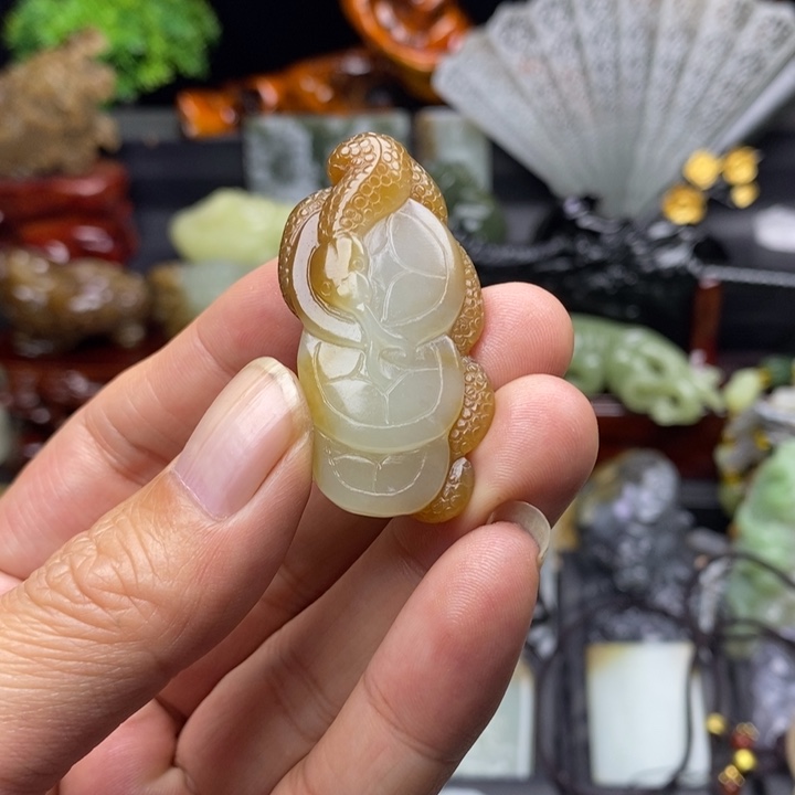 和田玉挂件未镶嵌腿***八