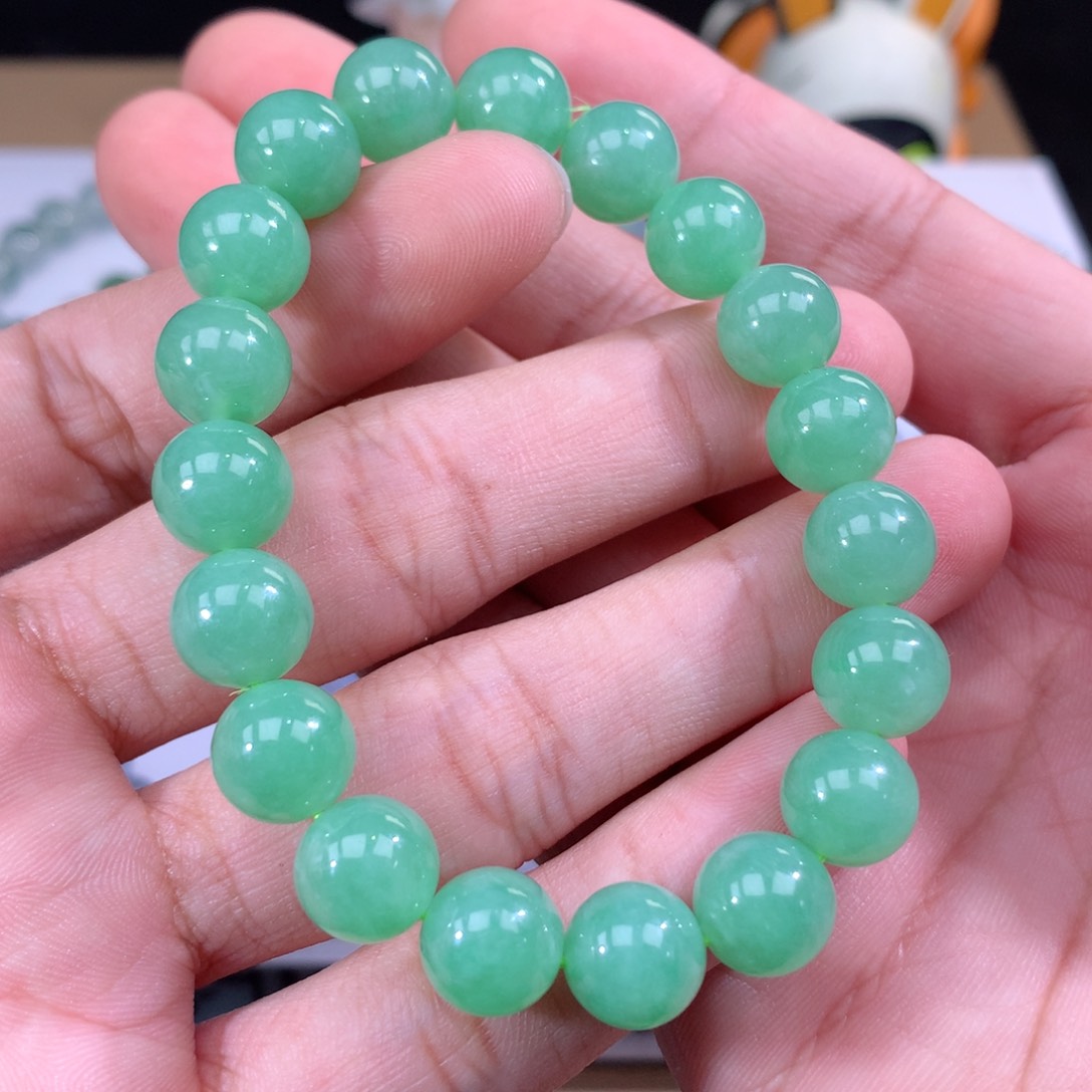 翡翠手链未镶嵌翡翠