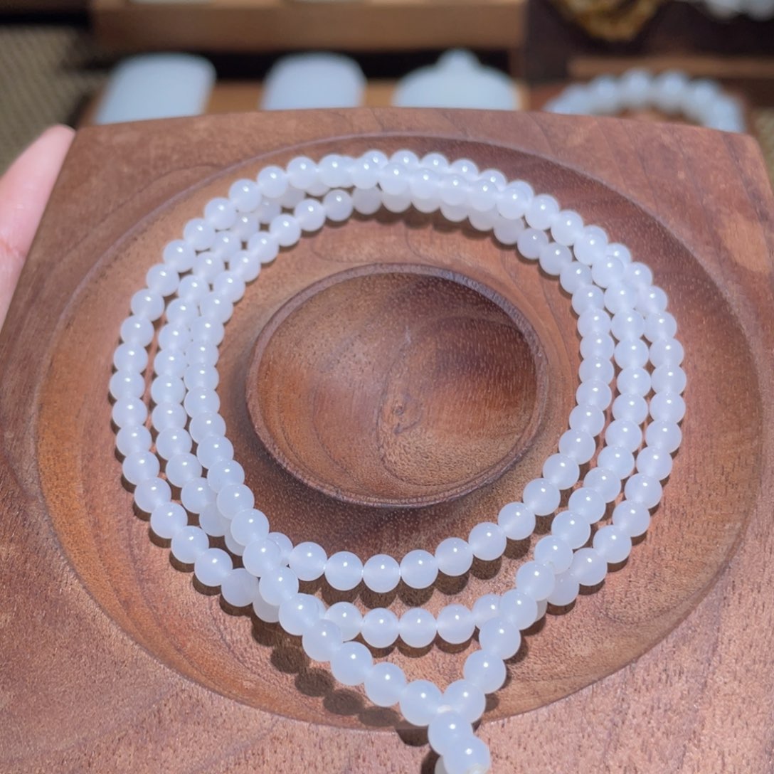 未镶嵌手链和田玉秒*卡4