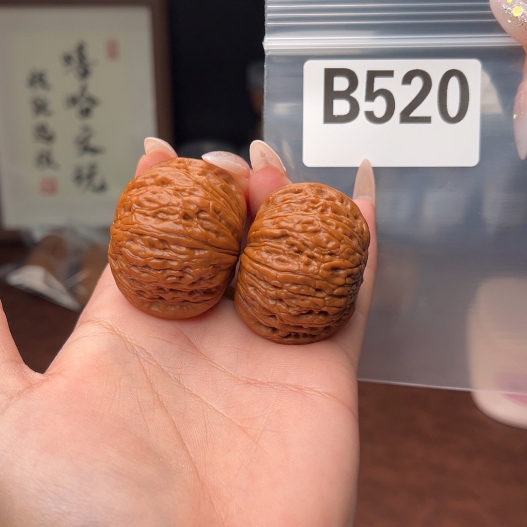 文玩核桃吊坠阿*铁锤