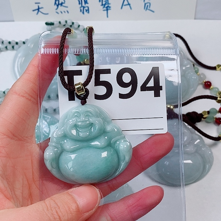 翡翠颈饰未镶嵌天然