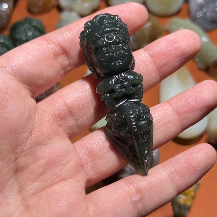 和田玉挂件未镶嵌