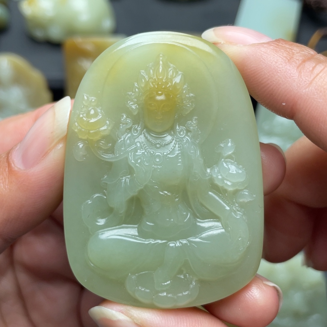 和田玉（糖玉）未镶嵌颈饰