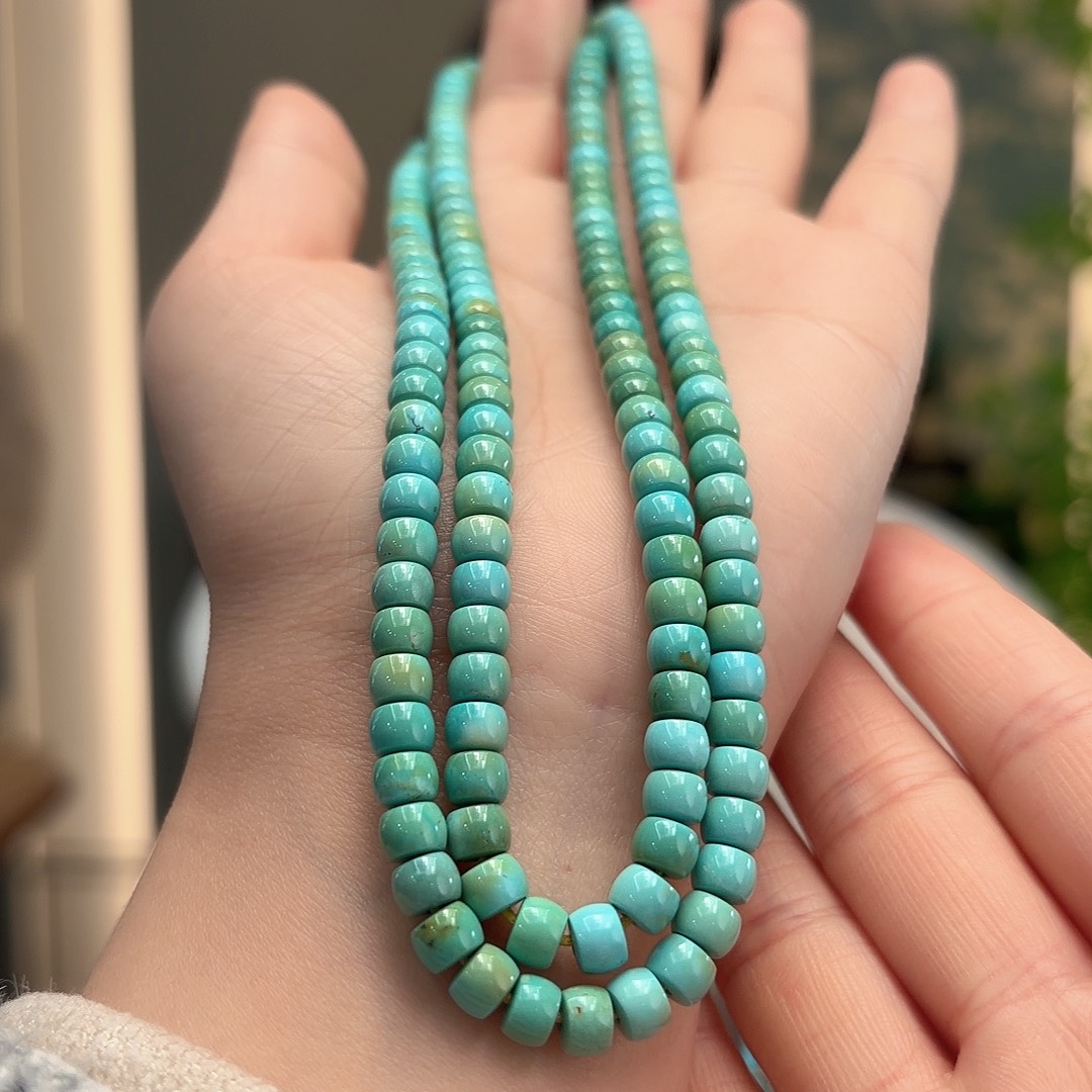 绿松石未镶嵌颈饰