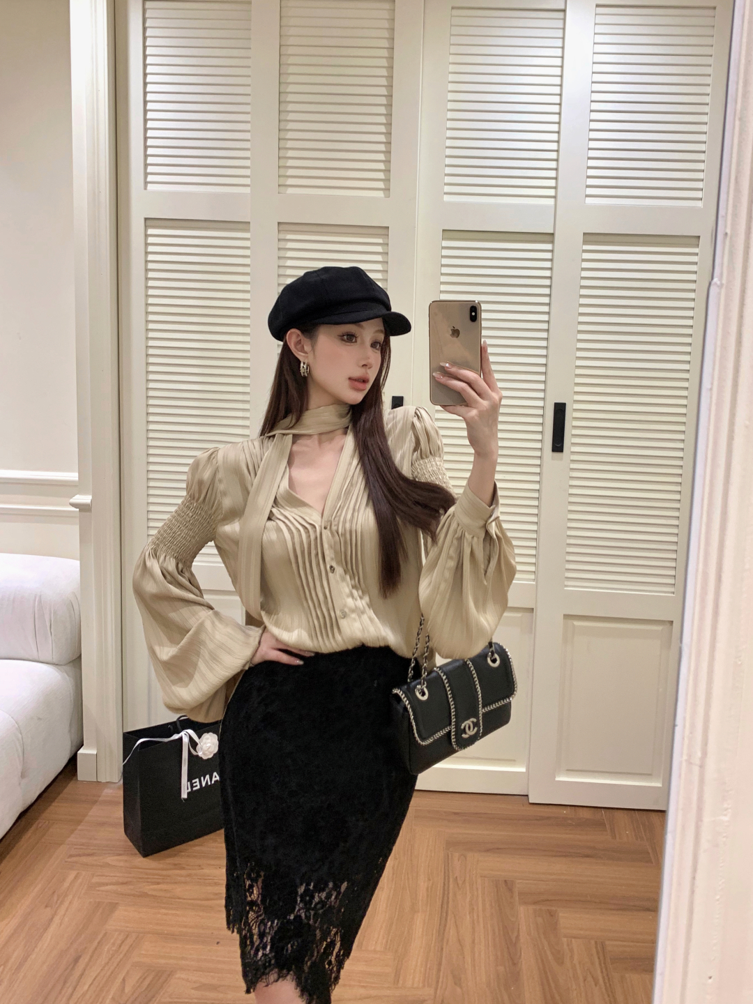 古金色V领衬衫女丝带设计高级感时尚长袖衬衣+蕾丝包臀修身半身裙