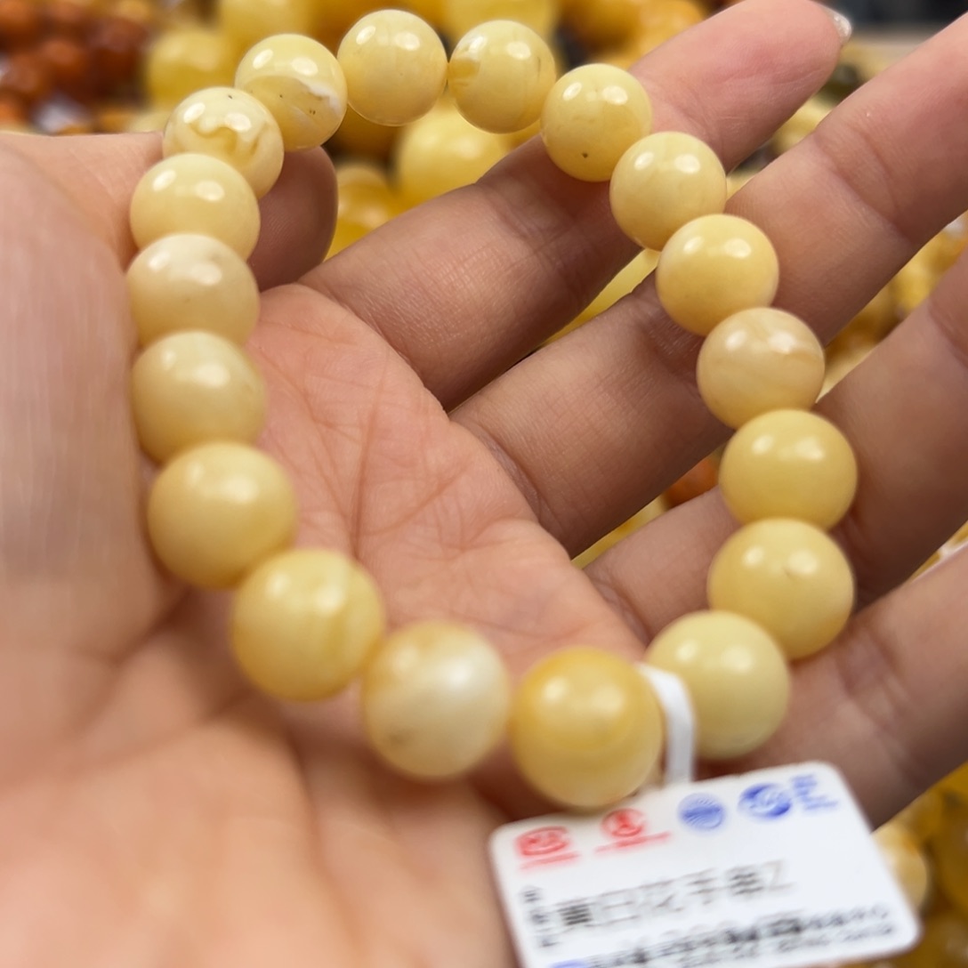 未镶嵌琥珀珠宝奇石