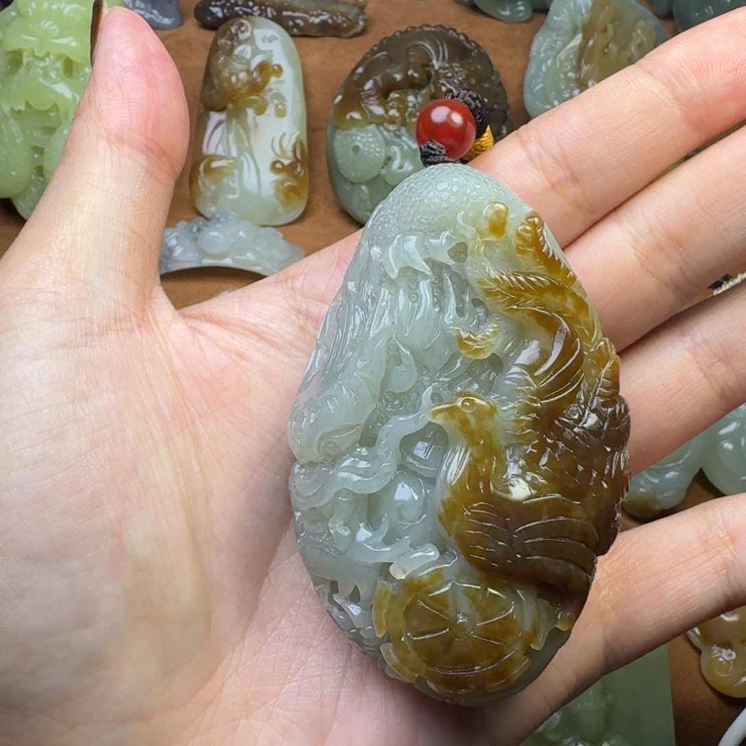 和田玉颈饰未镶嵌