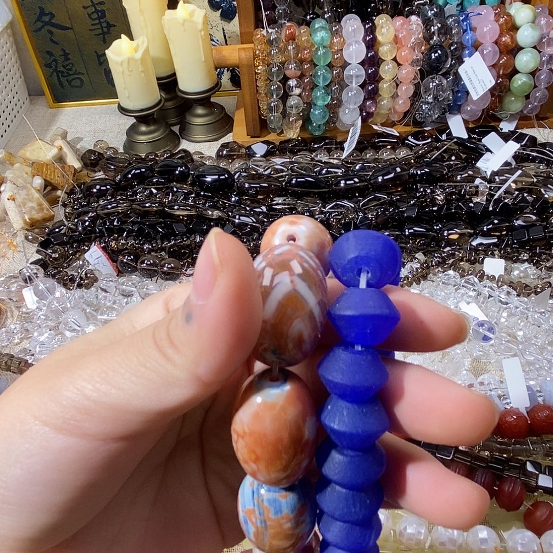 鱼***鹰玛瑙/玉髓散珠两个玛瑙蛋一个一个飞碟