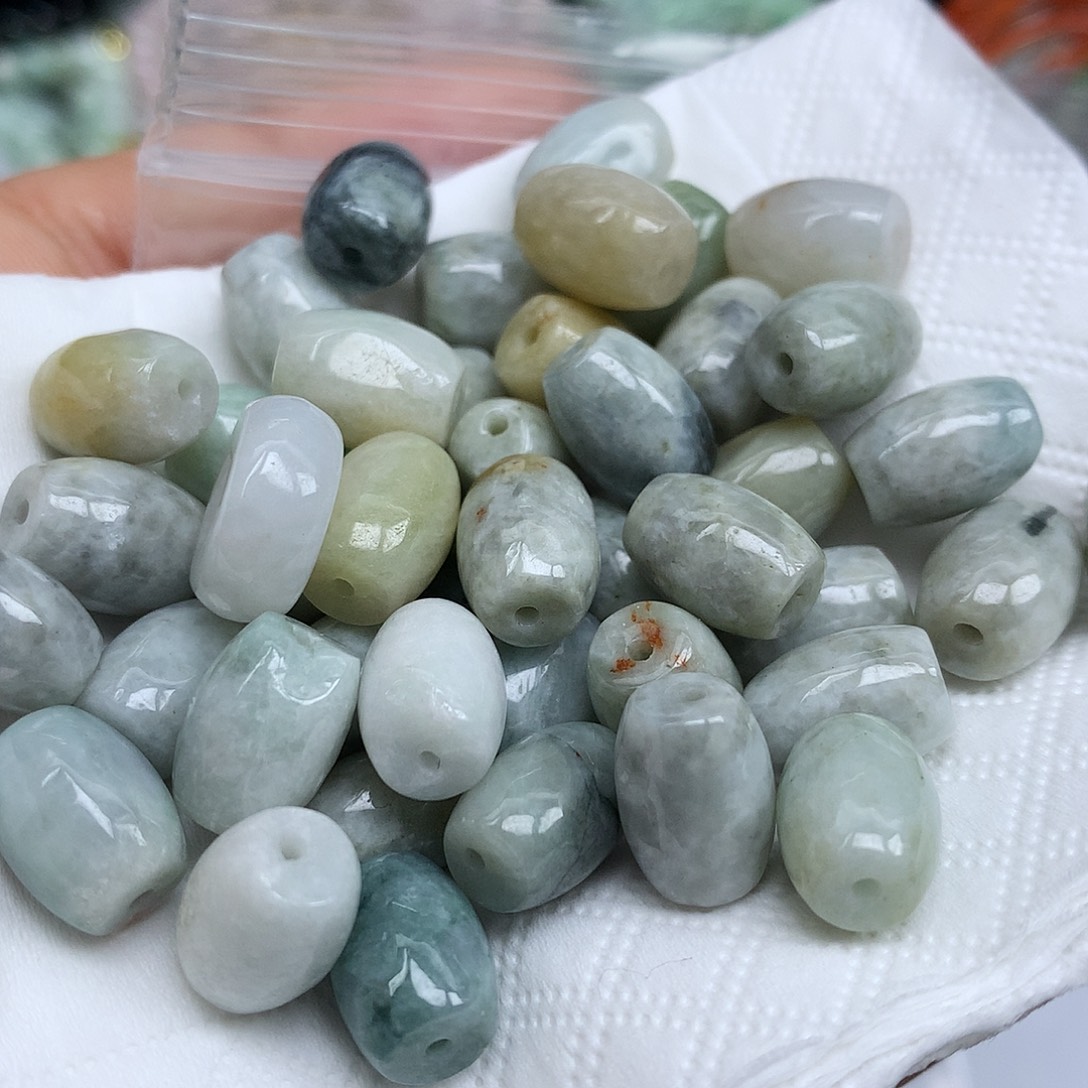 翡翠未镶嵌套链翡翠吊坠