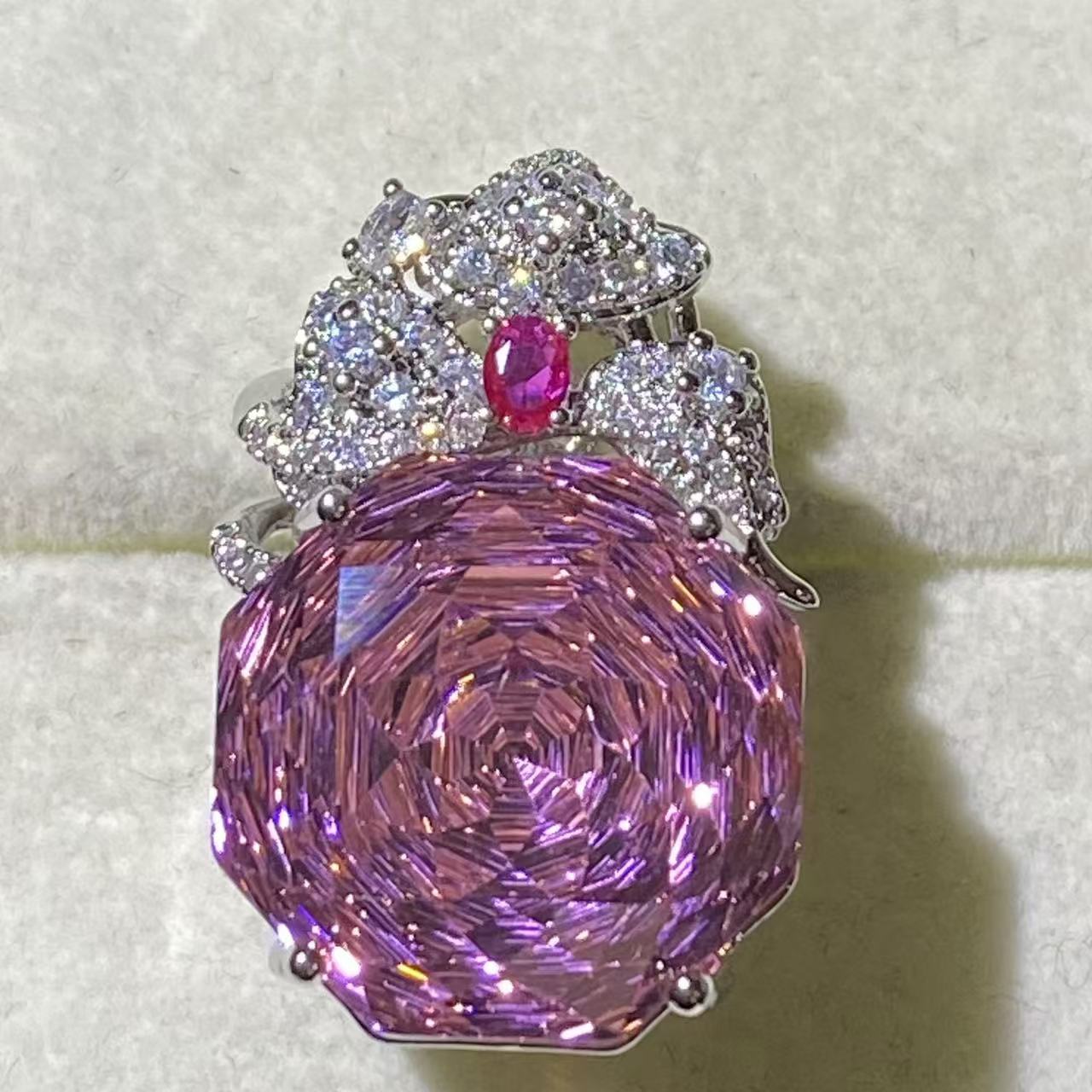 精选b285-典藏轻奢-重工豪华吊坠