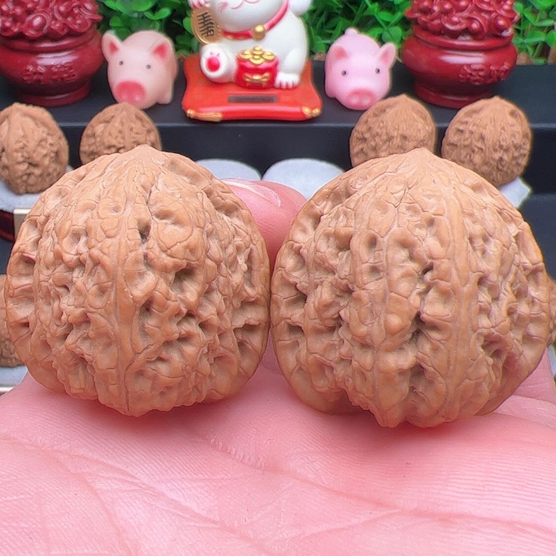 文玩核桃把件正宗承德红玛瑙，尺寸35.7，非涞水