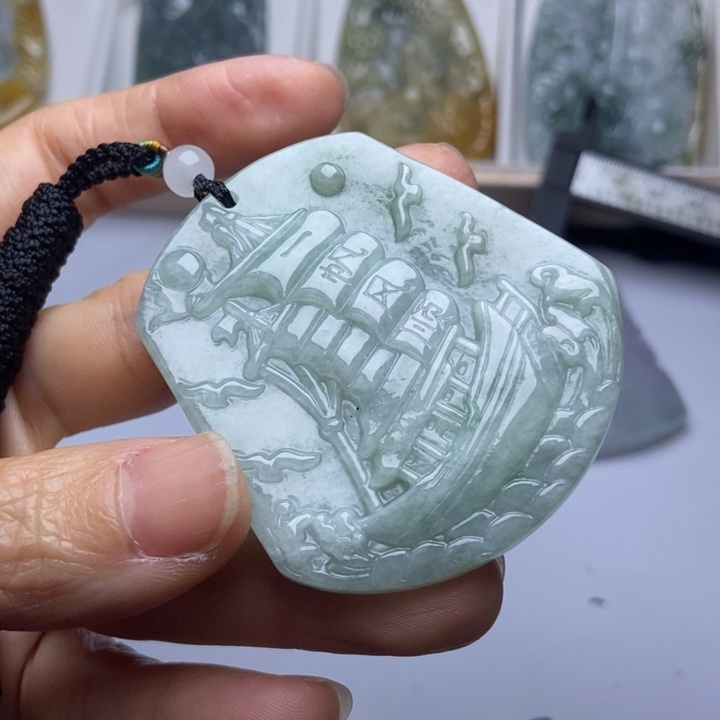 颈饰未镶嵌翡翠翡翠
