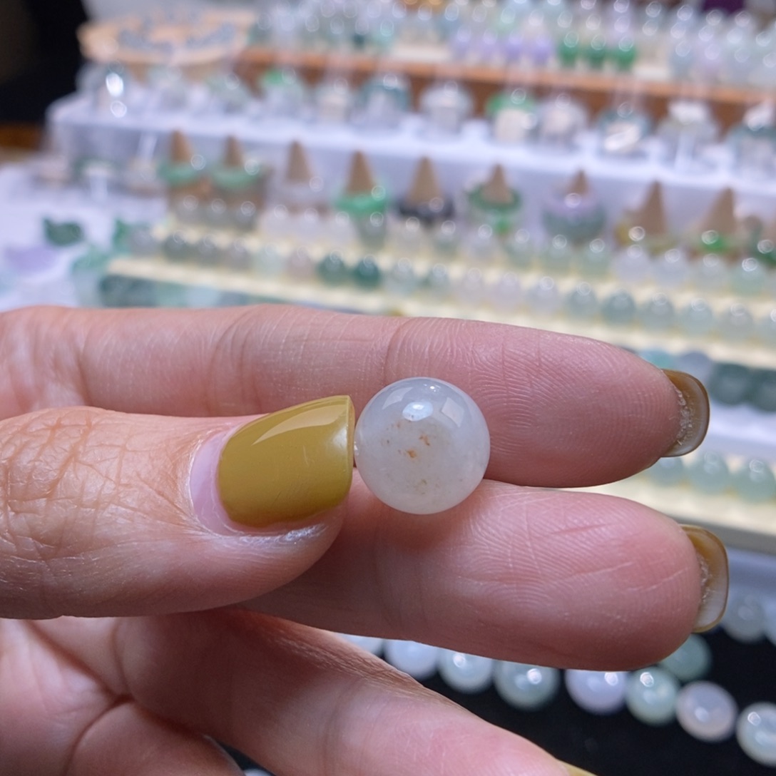 翡翠未镶嵌颈饰11.6洒金