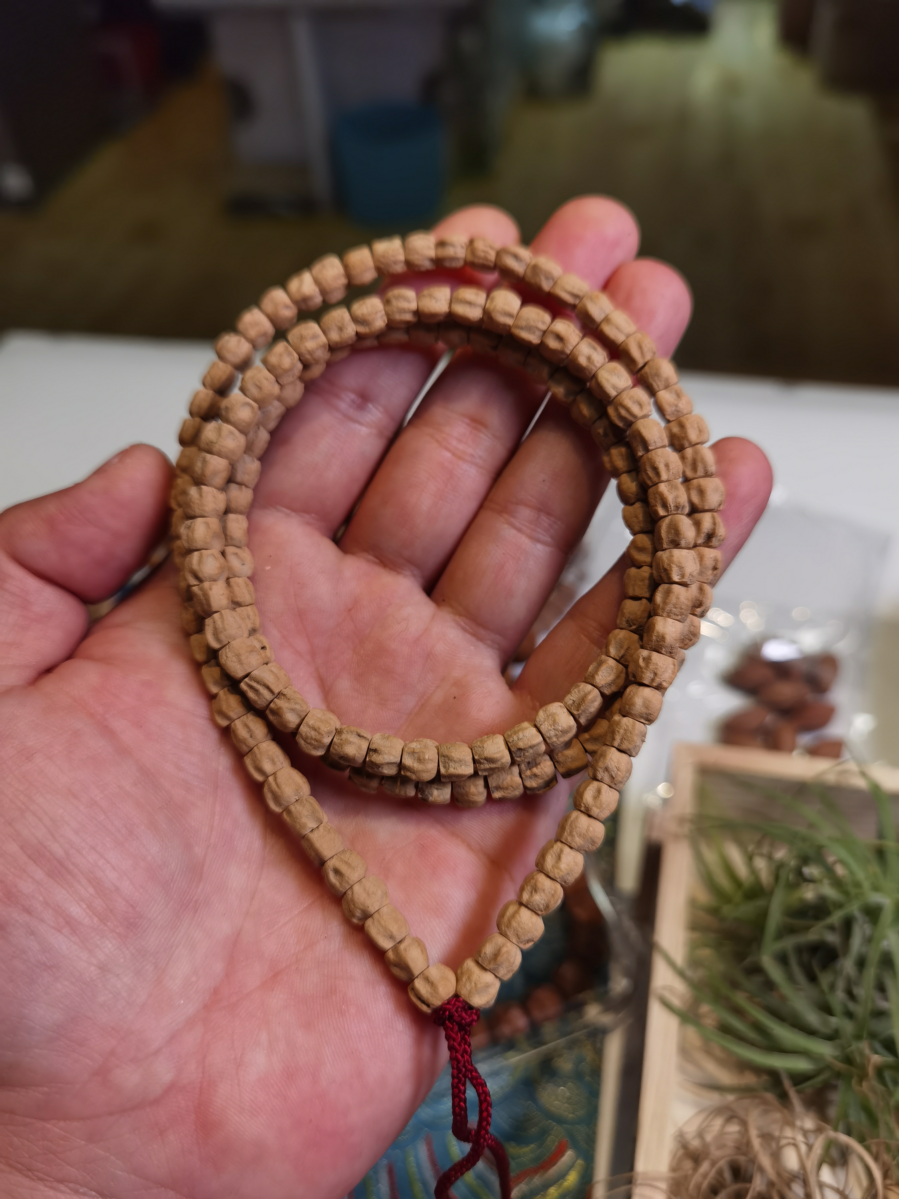 热振百香多棱尺寸卡六。脖挂